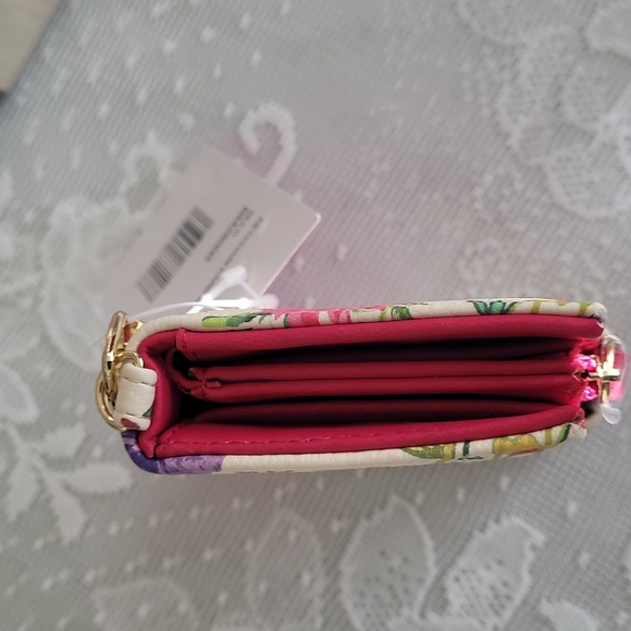 Betsey Johnson Keychain Card Wallet - Picture 6 of 6